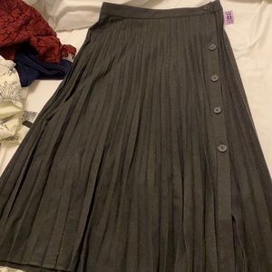 Zara pleated skirt with button detail